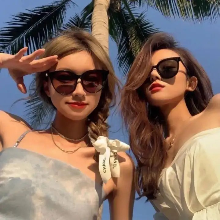 向下扭曲